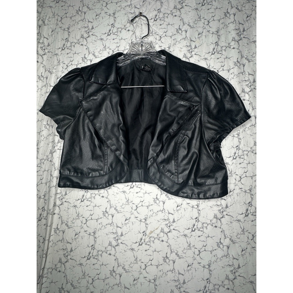 Y2K Manifesto Cropped Black Faux Leather Short Sleeve Moto Biker Jacket Shrug